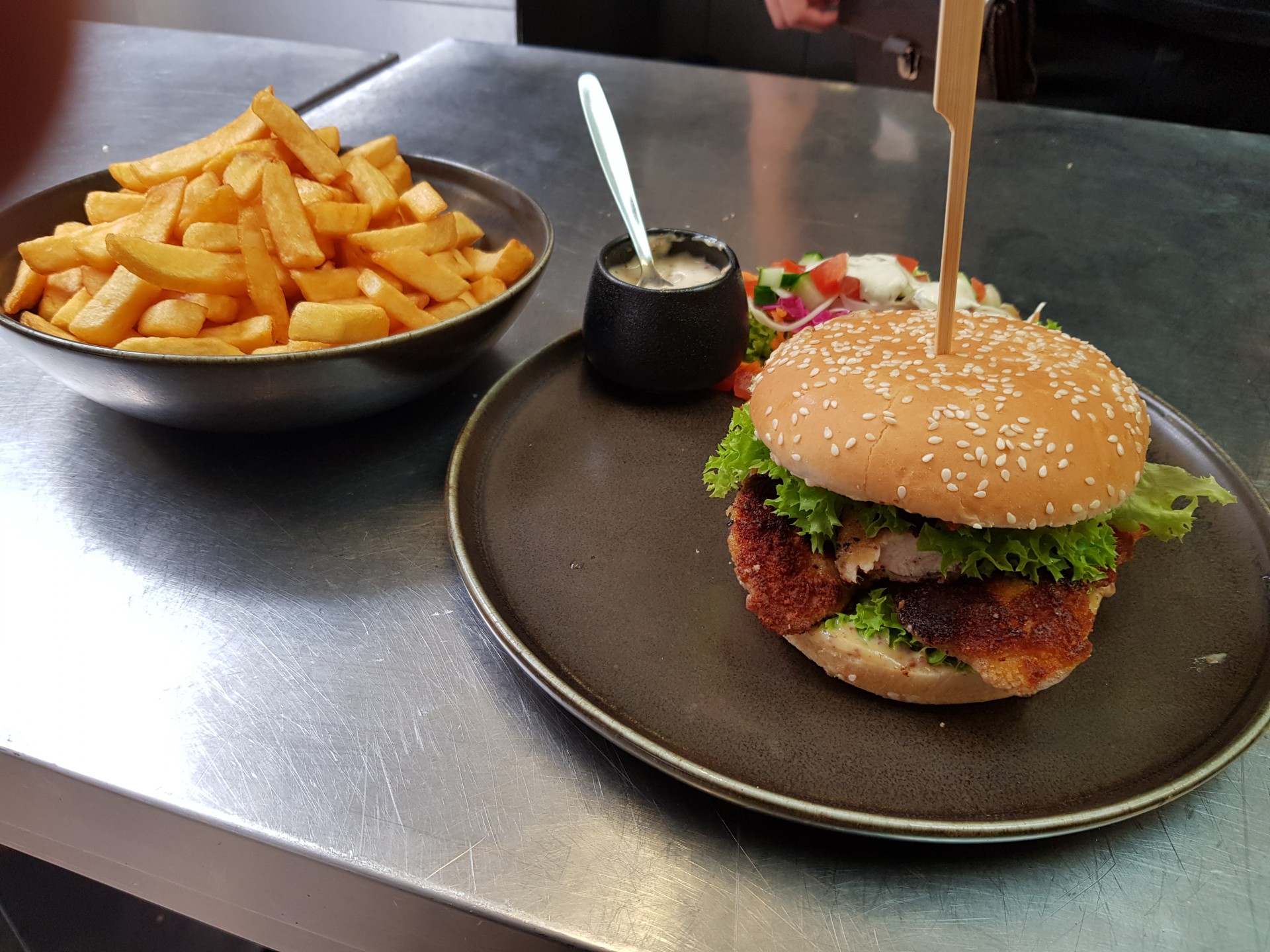 Burger poulet pane